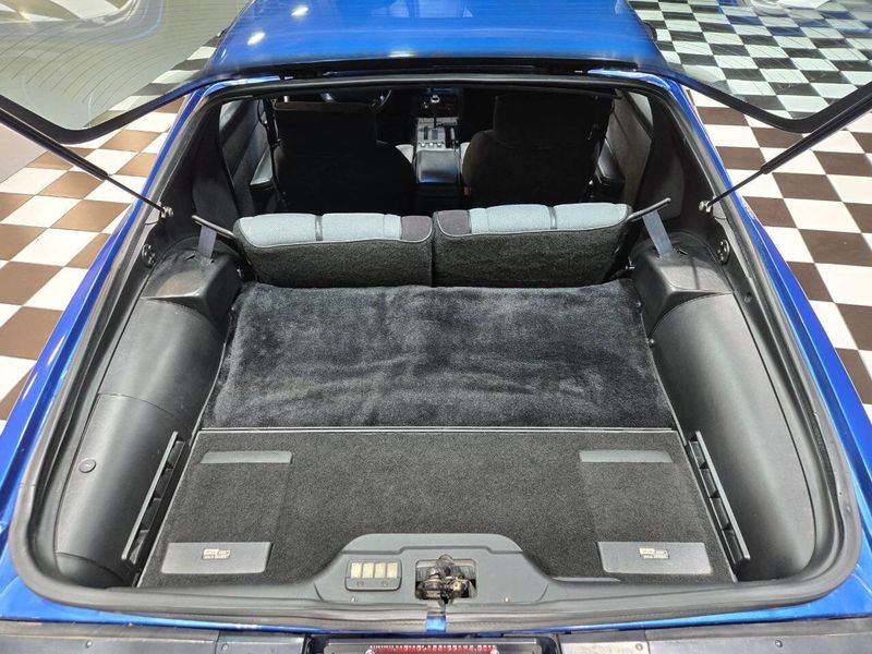 Chevrolet-Camaro-1990-Hatchback-7