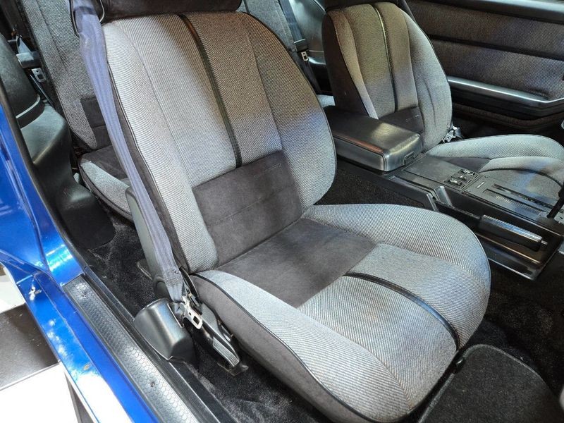 Chevrolet-Camaro-1990-Hatchback-9