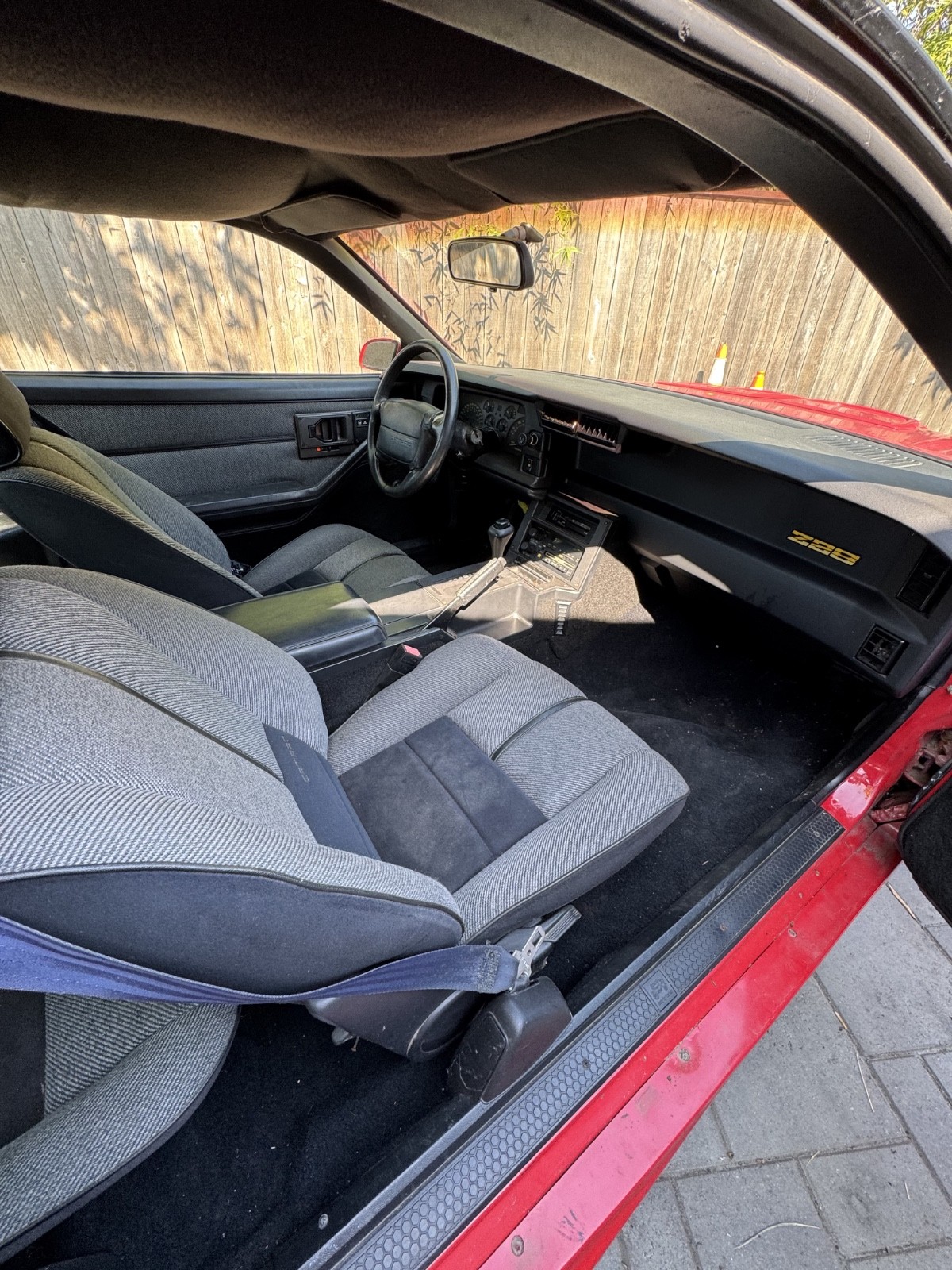 Chevrolet-Camaro-1991-Coupe-7