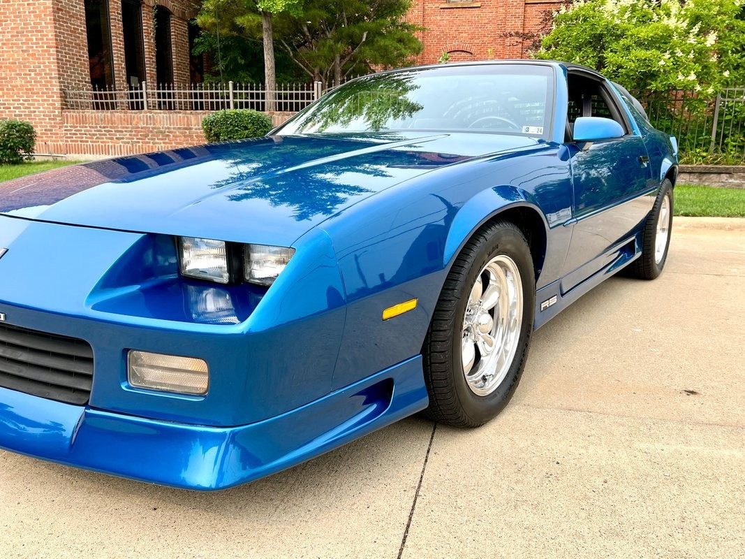 Chevrolet-Camaro-1992-Coupe-12