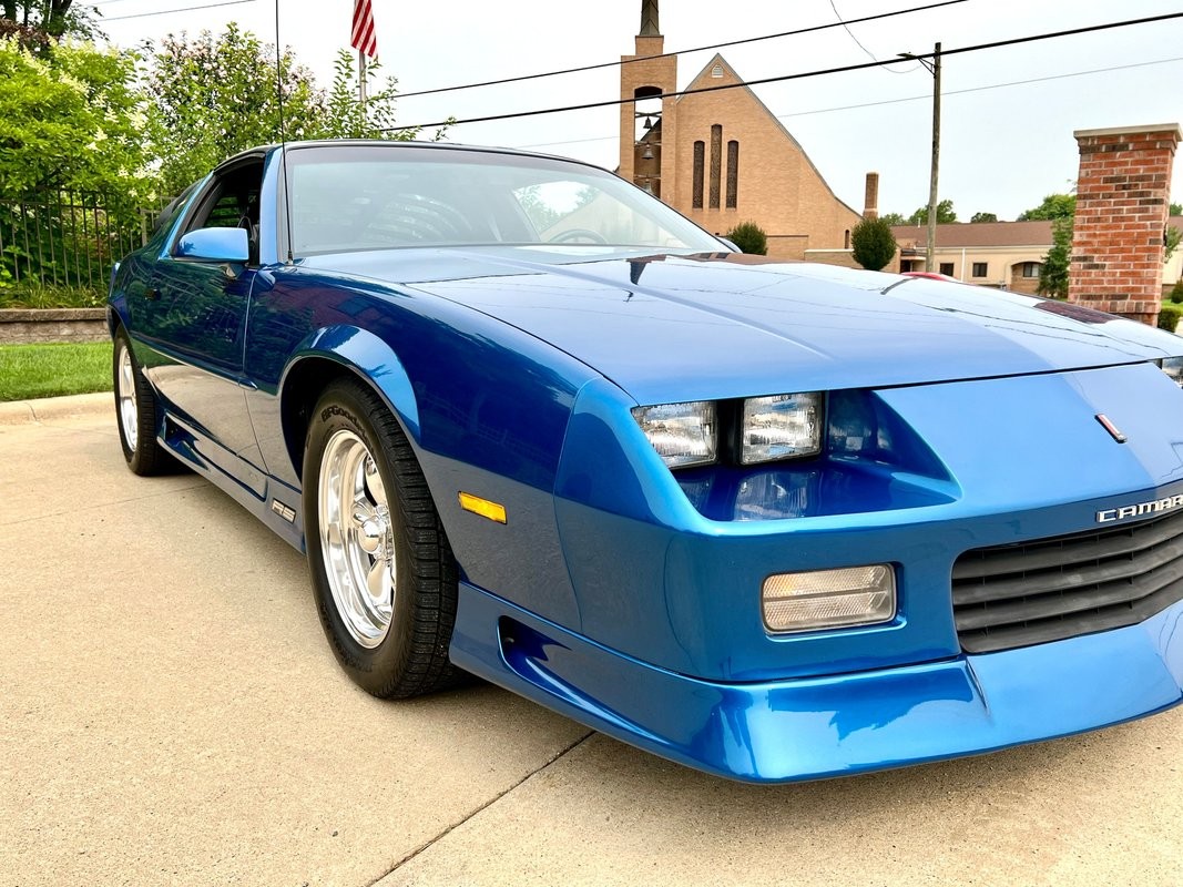 Chevrolet-Camaro-1992-Coupe-16