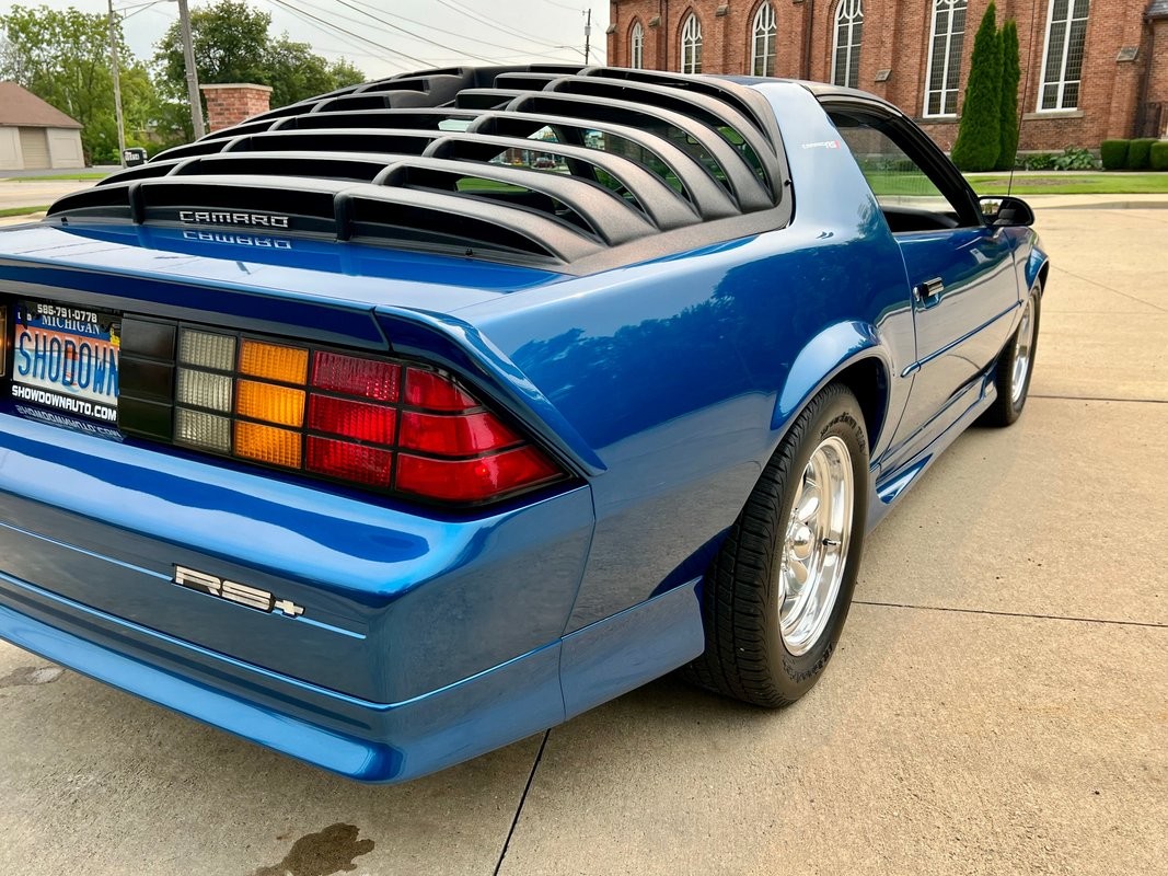 Chevrolet-Camaro-1992-Coupe-17