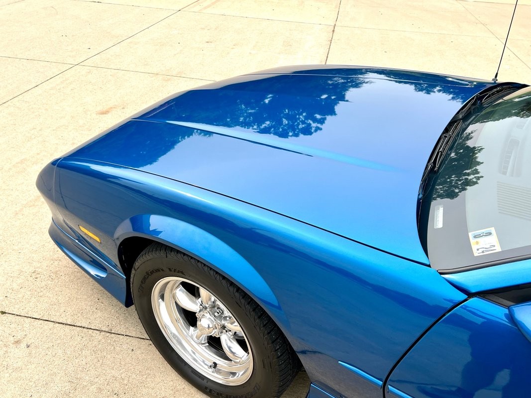 Chevrolet-Camaro-1992-Coupe-24