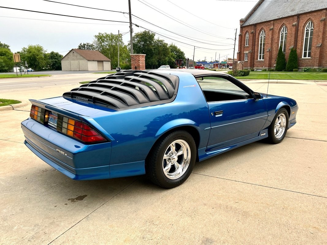 Chevrolet-Camaro-1992-Coupe-6