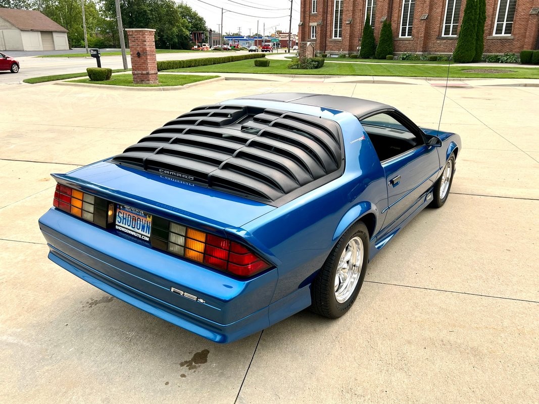 Chevrolet-Camaro-1992-Coupe-7