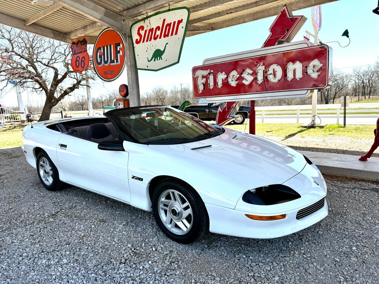 Chevrolet-Camaro-1994-Convertible-1
