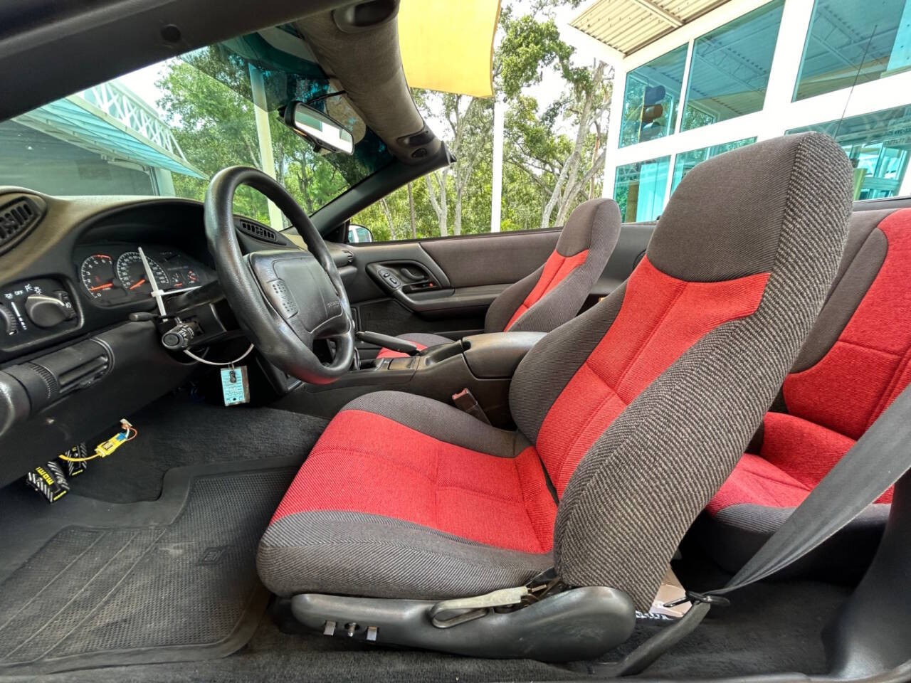 Chevrolet-Camaro-1994-Convertible-15