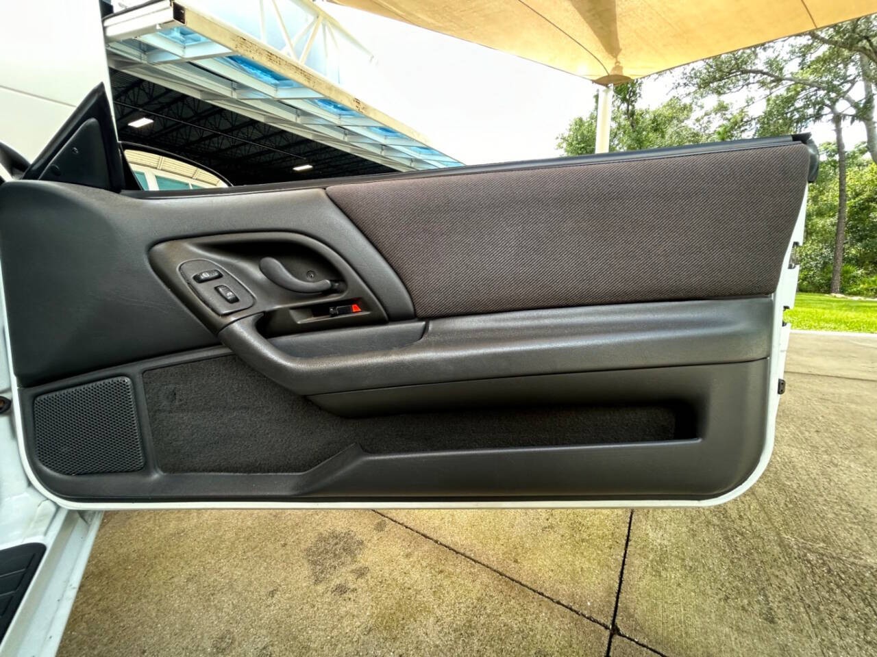 Chevrolet-Camaro-1994-Convertible-18