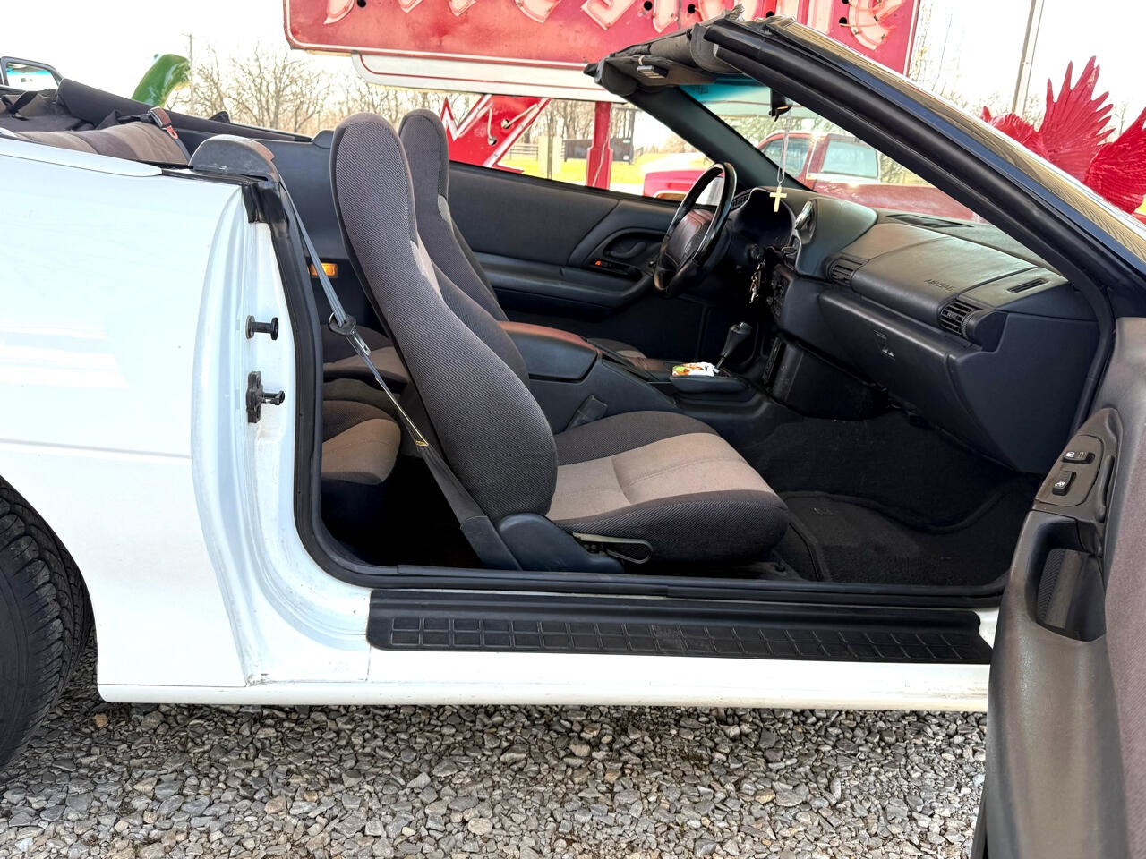 Chevrolet-Camaro-1994-Convertible-21