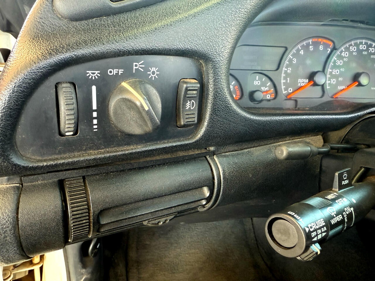 Chevrolet-Camaro-1994-Convertible-26