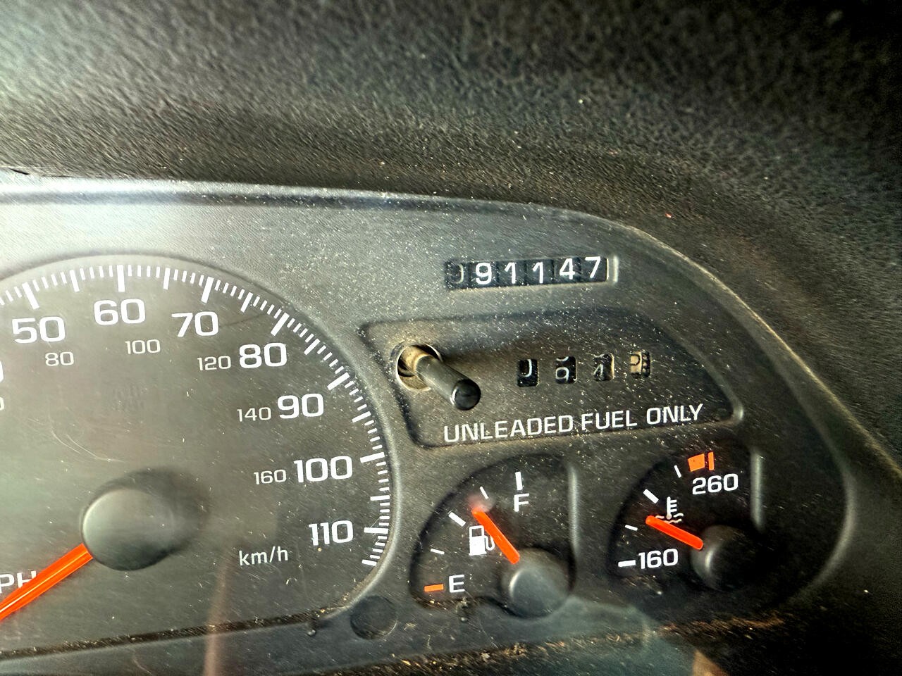 Chevrolet-Camaro-1994-Convertible-27