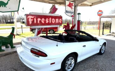 Chevrolet-Camaro-1994-Convertible-4