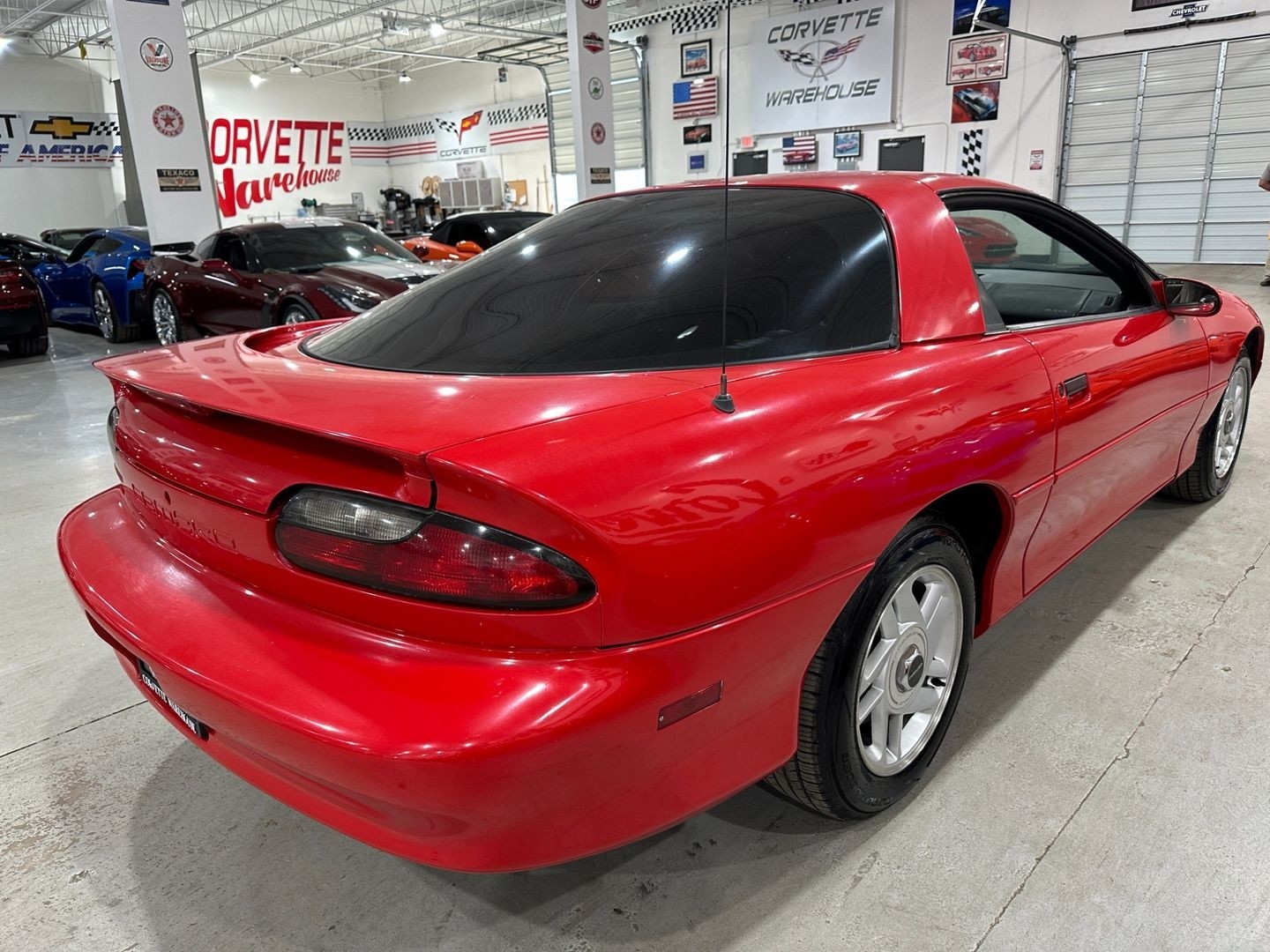 Chevrolet-Camaro-1996-Hatchback-6