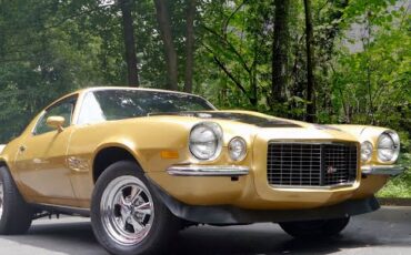 Chevrolet-Camaro-rs-z28-1972-Gold-Black-1