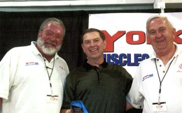 Chevrolet-Camaro-rs-z28-1972-Gold-Black-6