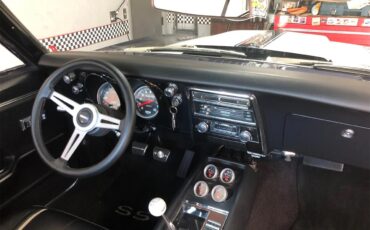 Chevrolet-Camaro-rsss-1967-Blue-amp-White-Black-wwhite-trim-12