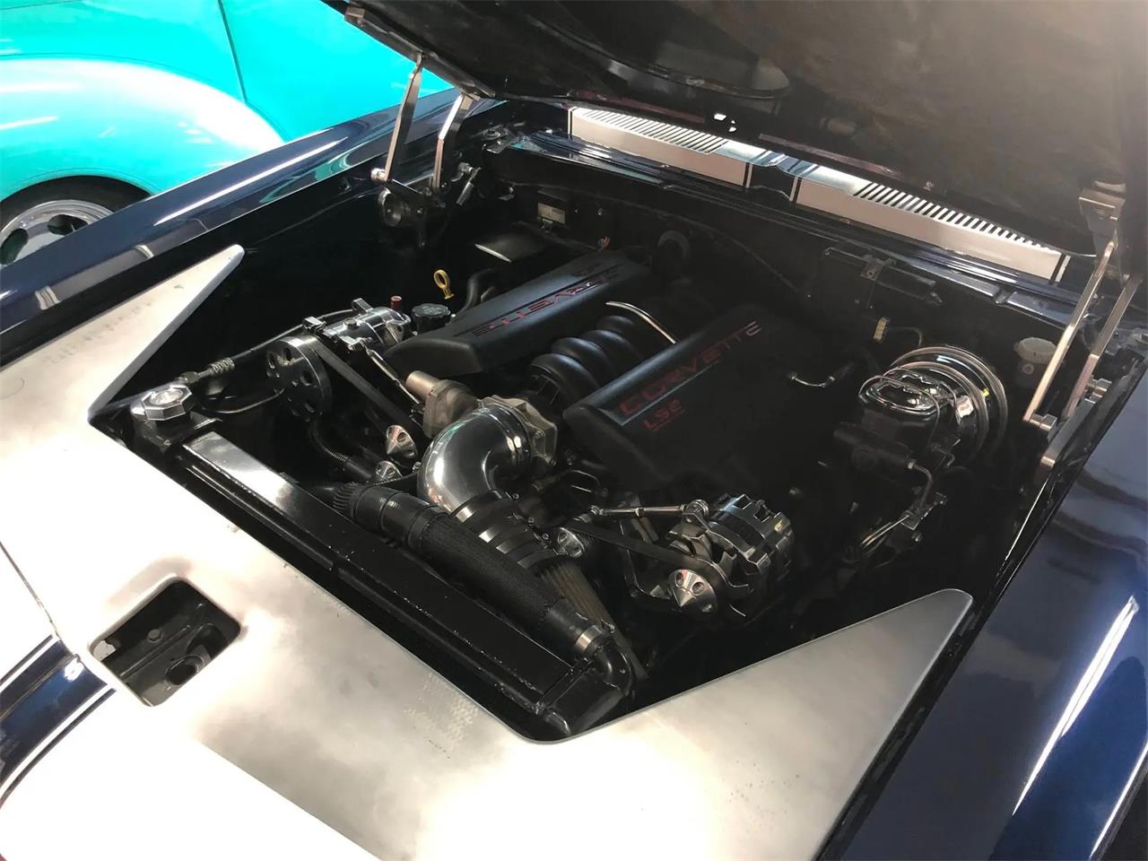 Chevrolet-Camaro-rsss-1967-Blue-amp-White-Black-wwhite-trim-15