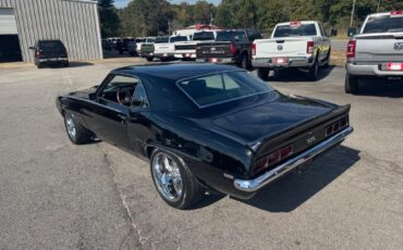 Chevrolet-Camrao-Resto-mod-slick-paint-LS-V8-4l60-cold-ac-1969-10