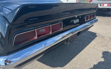 Chevrolet-Camrao-Resto-mod-slick-paint-LS-V8-4l60-cold-ac-1969-32