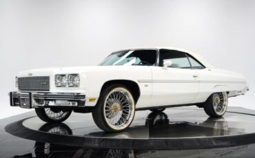 Chevrolet-Caprice-1975-1