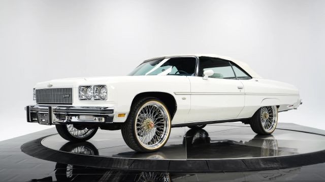 Chevrolet-Caprice-1975-1