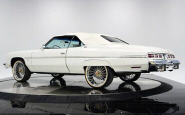 Chevrolet-Caprice-1975-12