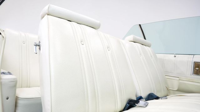 Chevrolet-Caprice-1975-18