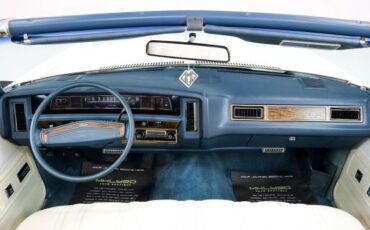 Chevrolet-Caprice-1975-27