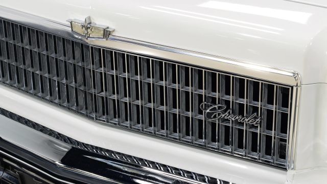 Chevrolet-Caprice-1975-31