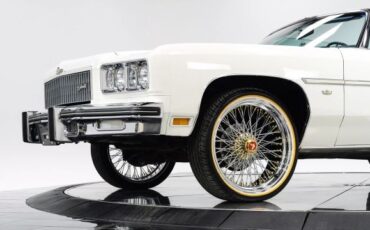 Chevrolet-Caprice-1975-32