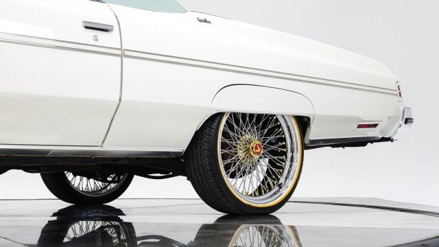 Chevrolet-Caprice-1975-33