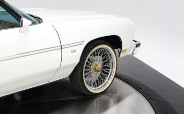 Chevrolet-Caprice-1975-34