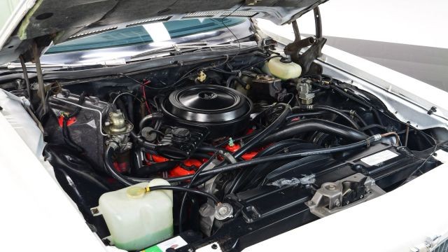 Chevrolet-Caprice-1975-36