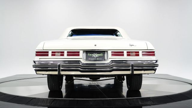 Chevrolet-Caprice-1975-5