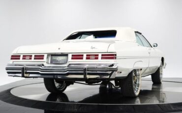 Chevrolet-Caprice-1975-6