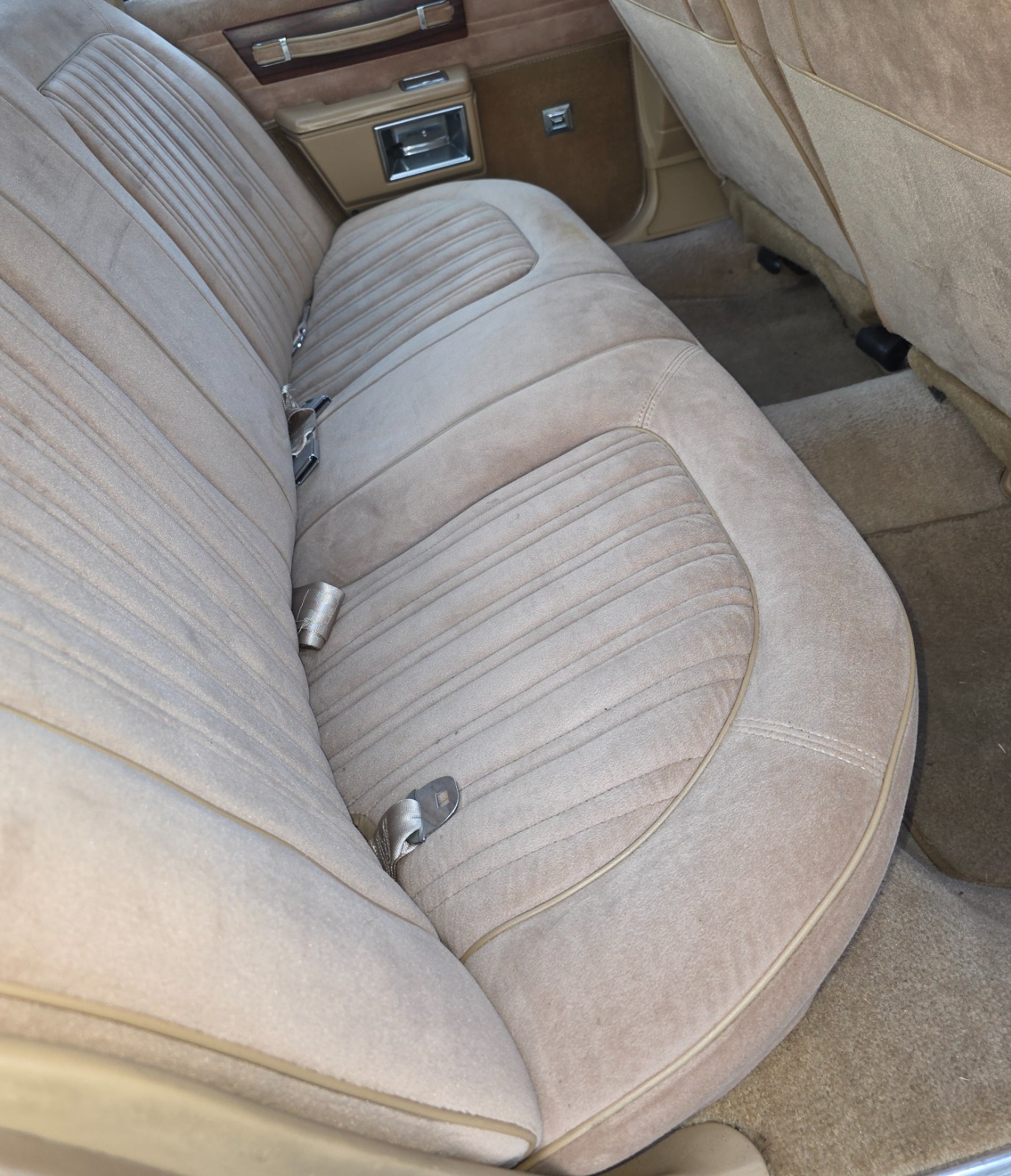 Chevrolet-Caprice-1987-Sedan-10