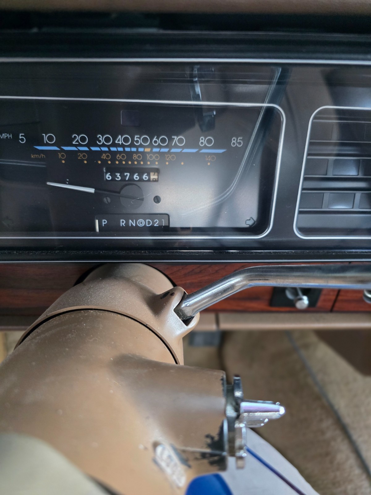 Chevrolet-Caprice-1987-Sedan-5