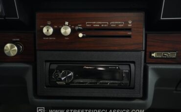 Chevrolet-Caprice-1989-Black-Medium-Dark-Gray-10