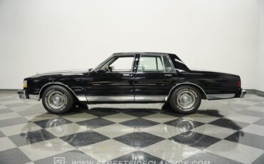 Chevrolet-Caprice-1989-Black-Medium-Dark-Gray-12