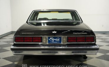 Chevrolet-Caprice-1989-Black-Medium-Dark-Gray-6