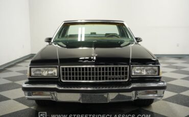 Chevrolet-Caprice-1989-Black-Medium-Dark-Gray-7