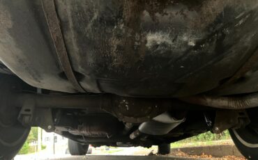 Chevrolet-Caprice-1990-Sedan-17