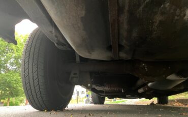 Chevrolet-Caprice-1990-Sedan-18