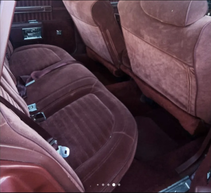 Chevrolet-Caprice-1990-Sedan-3