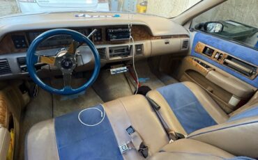 Chevrolet-Caprice-1993-8