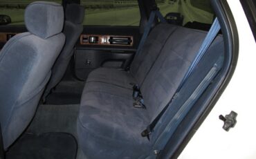 Chevrolet-Caprice-1993-Wagon-16