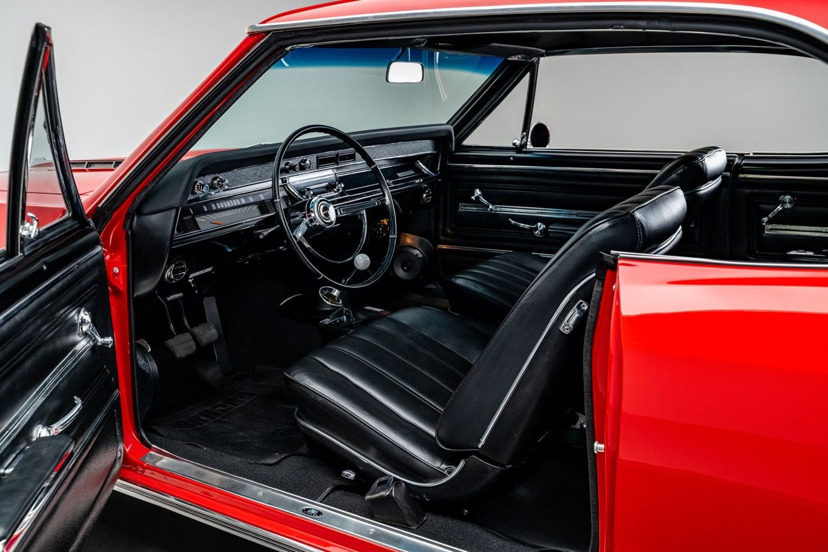 Chevrolet-Chevelle-1966-2