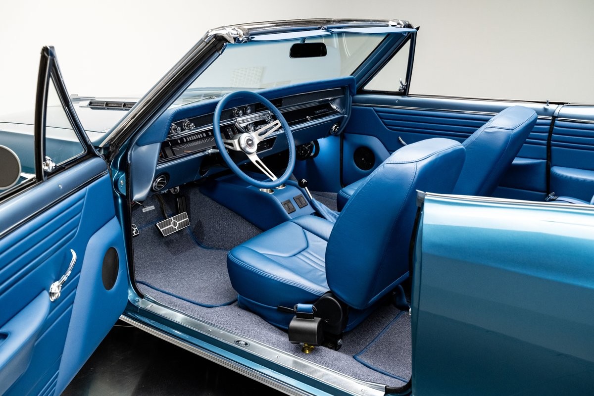 Chevrolet-Chevelle-1966-Convertible-2