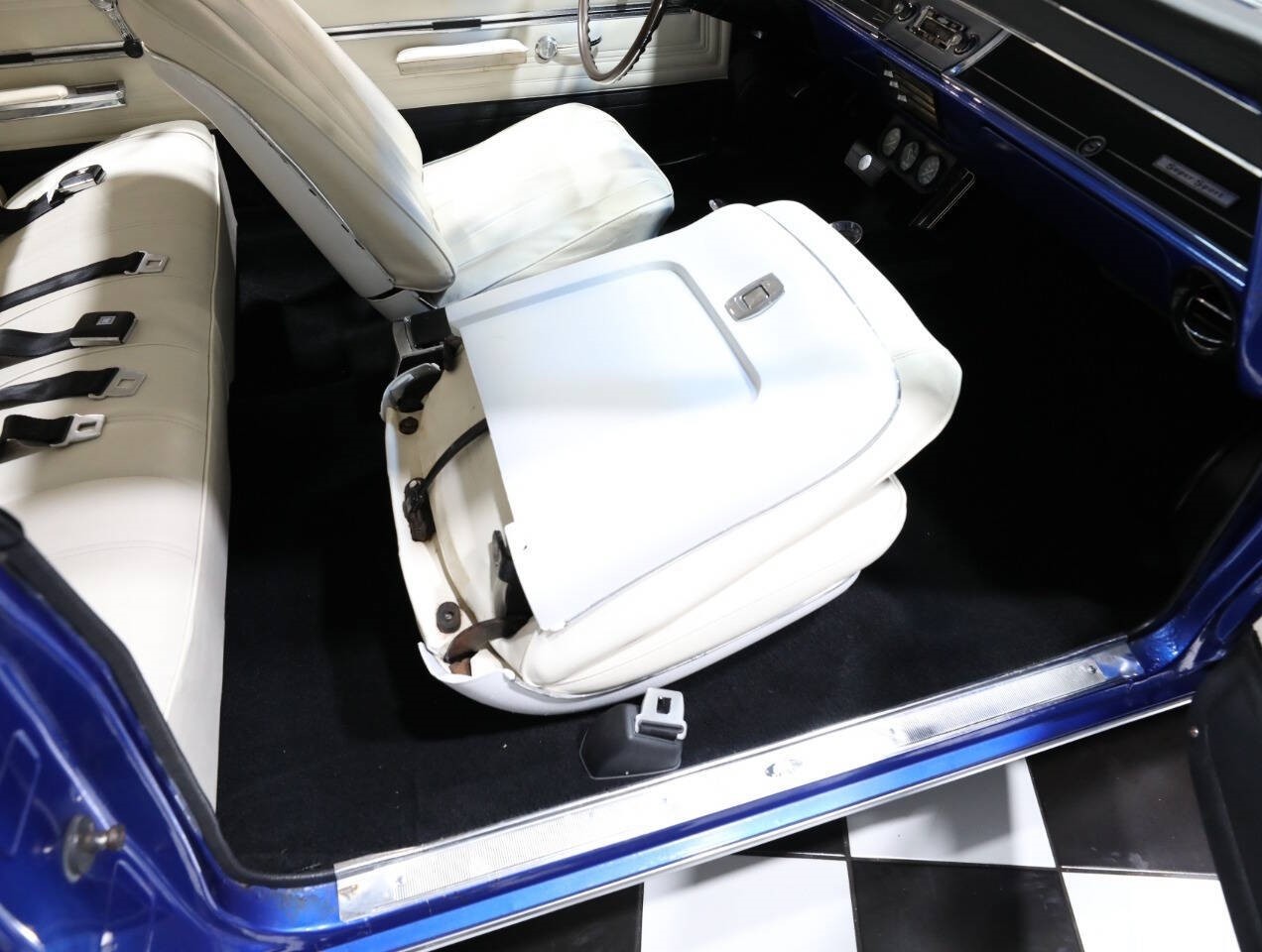 Chevrolet-Chevelle-1966-Coupe-37