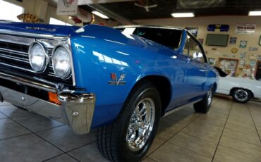 Chevrolet-Chevelle-1967-Classic-Car-14